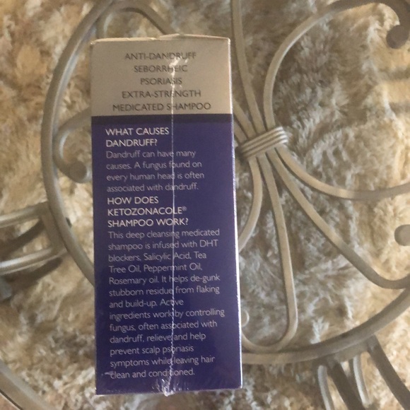 Shampoo - Picture 3 of 4